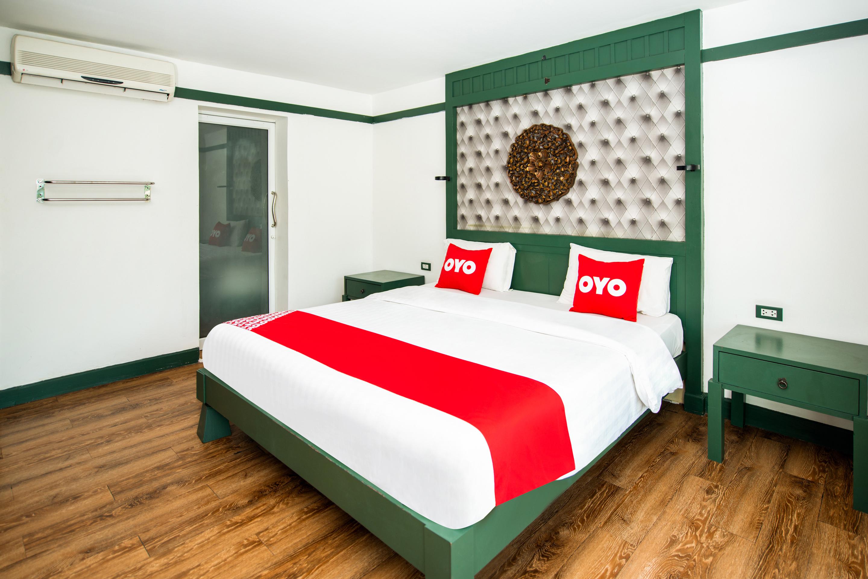 Oyo 255 The Ocean Hotel Patong Extérieur photo