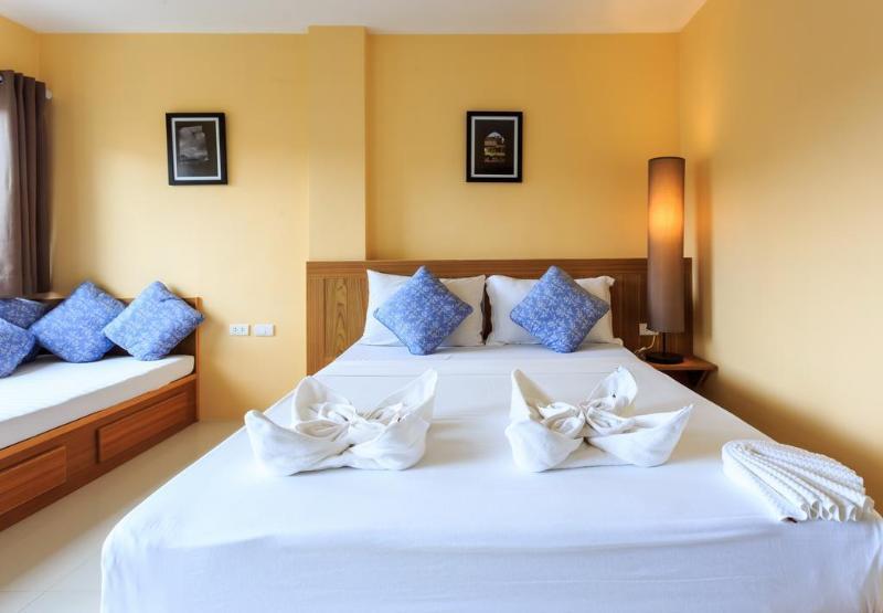 Oyo 255 The Ocean Hotel Patong Extérieur photo