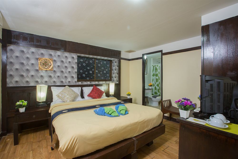 Oyo 255 The Ocean Hotel Patong Extérieur photo