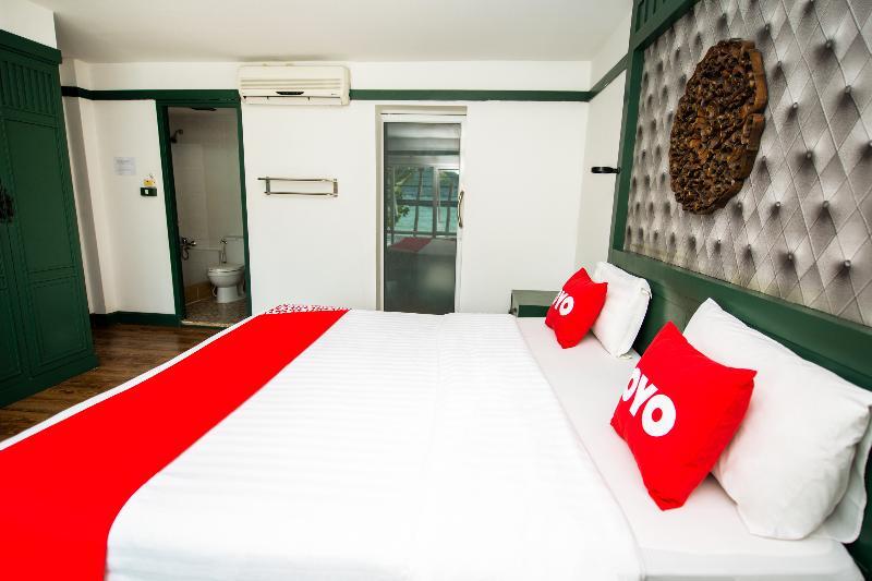 Oyo 255 The Ocean Hotel Patong Extérieur photo